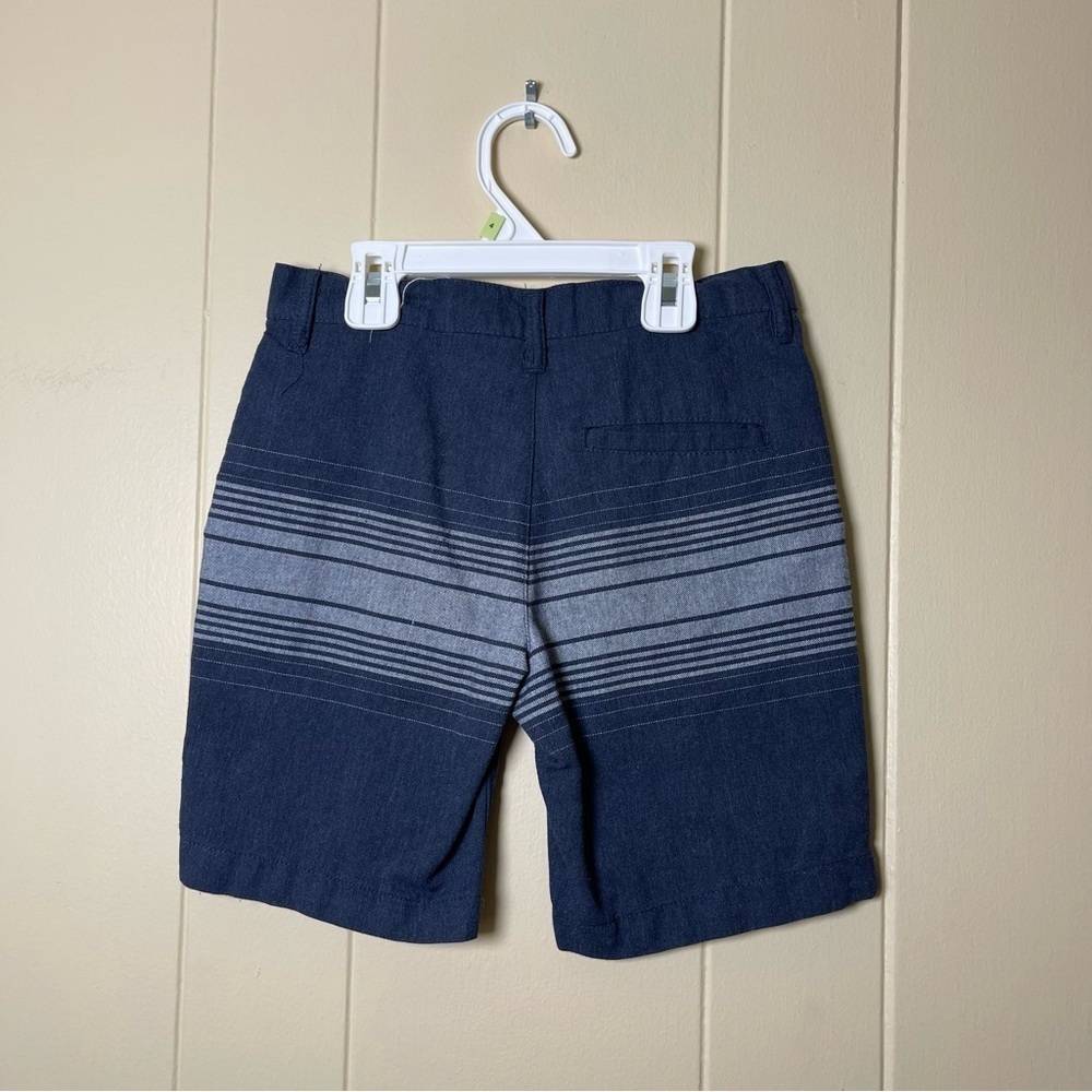 Distortion Navy Blue Striped boys Shorts size 6 - Picture 2 of 3